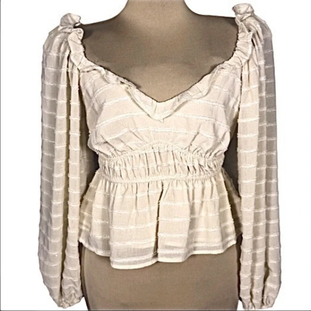Astr The Label Top Womens M‎ Cream Puff Sleeve Sweetheart Neck Ruched Ruffle